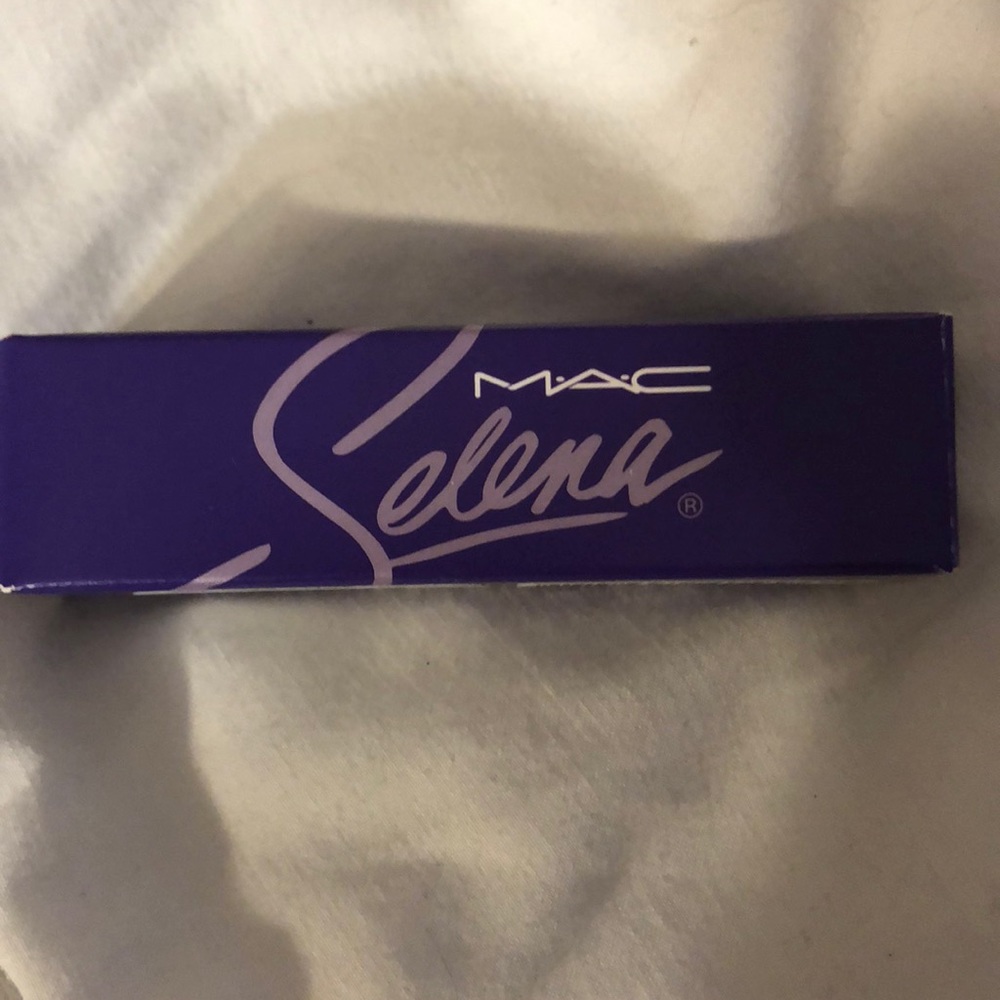 Selena Dreaming of you Lipstick💜